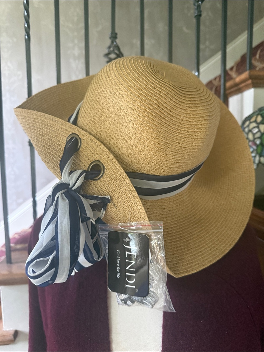 JENDI ladies packable adjustable UPS Sun, hat, brand new never worn